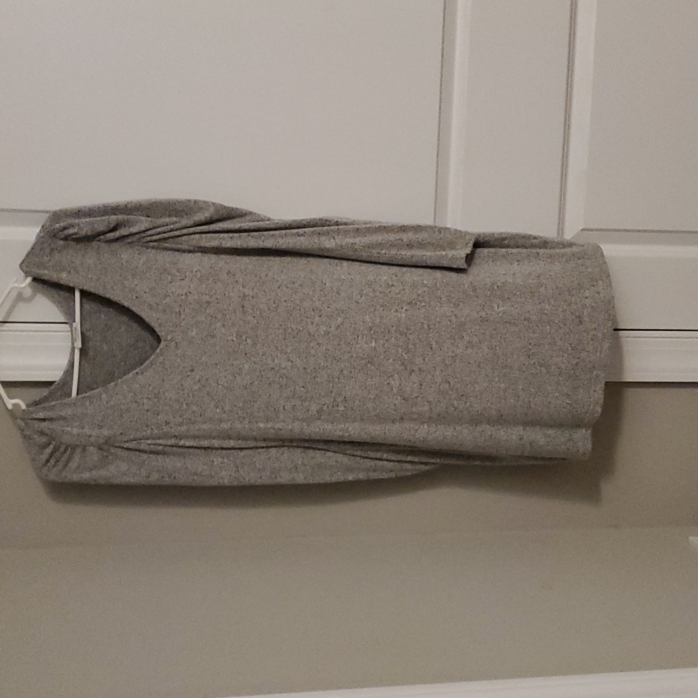 Rue 21 long sleeved grey dress